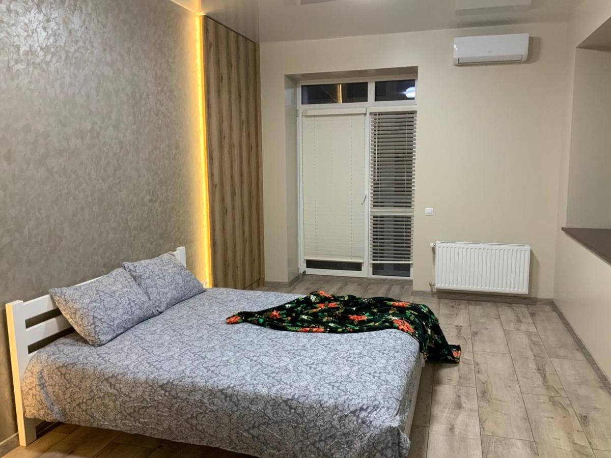 Appartement Дуже Файна Квартира В Самому Центрі!!!!Переконайся!! à Rivne Extérieur photo