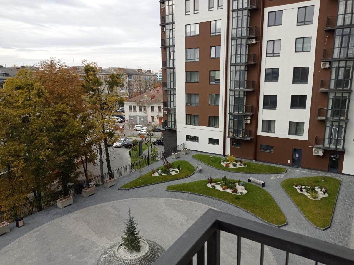 Appartement Дуже Файна Квартира В Самому Центрі!!!!Переконайся!! à Rivne Extérieur photo