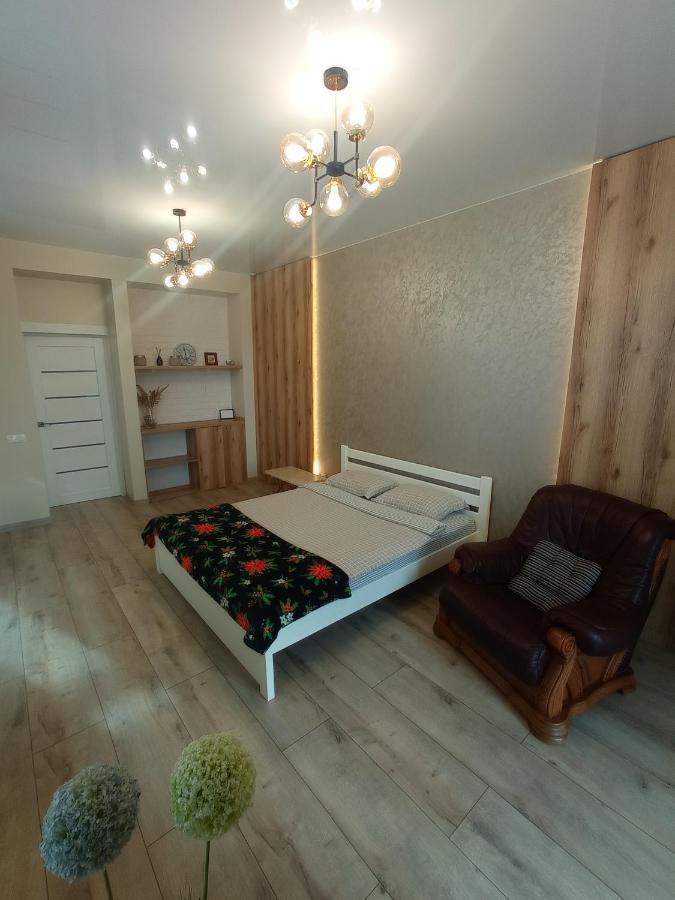 Appartement Дуже Файна Квартира В Самому Центрі!!!!Переконайся!! à Rivne Extérieur photo