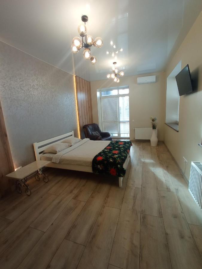 Appartement Дуже Файна Квартира В Самому Центрі!!!!Переконайся!! à Rivne Extérieur photo